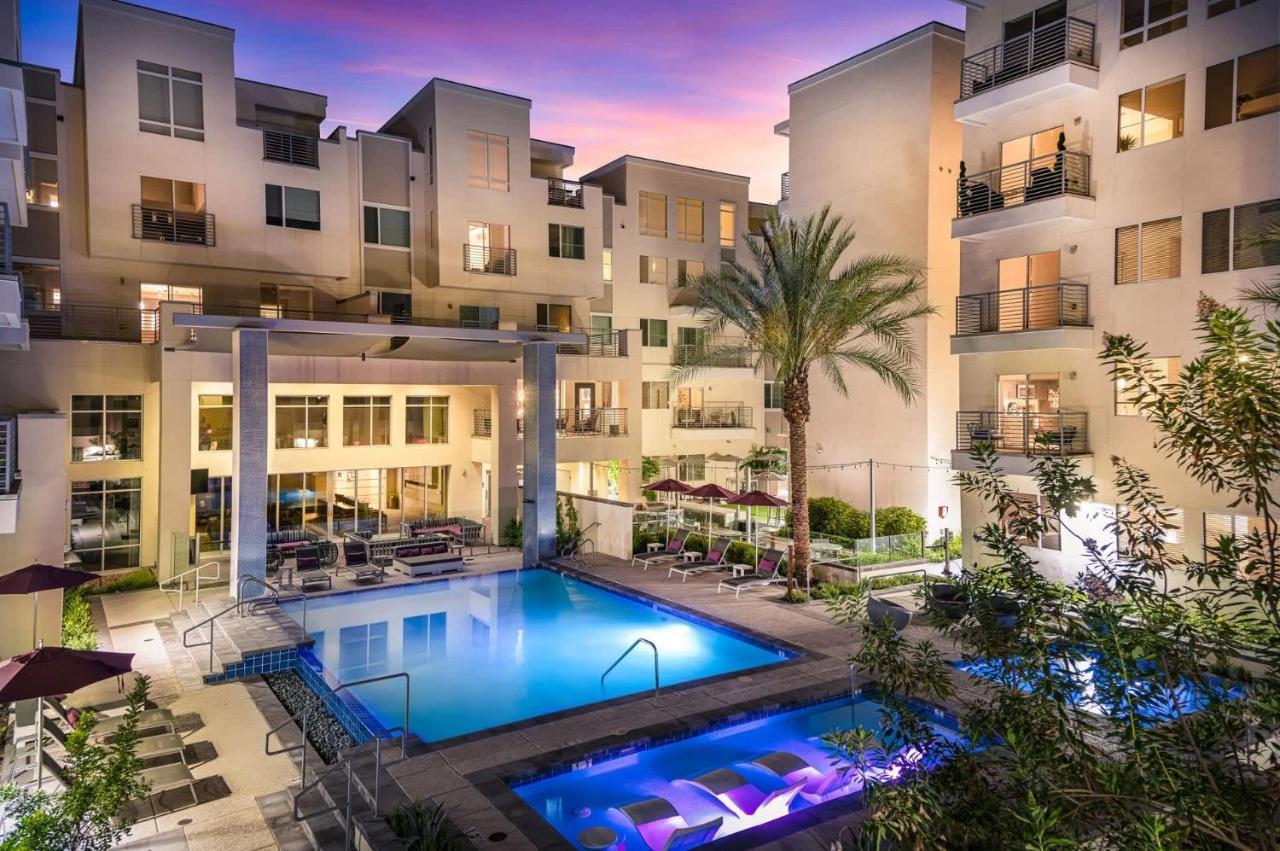 Paradise Cozysuites Under The Palms With Jacuzzi 18 Phoenix Exterior photo