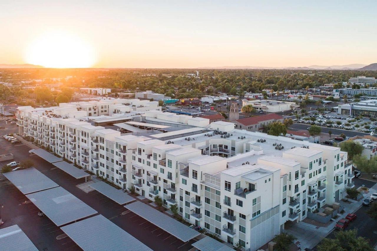 Paradise Cozysuites Under The Palms With Jacuzzi 18 Phoenix Exterior photo